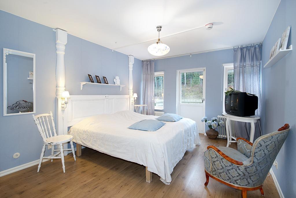Hotell Aina Kvissleby Chambre photo