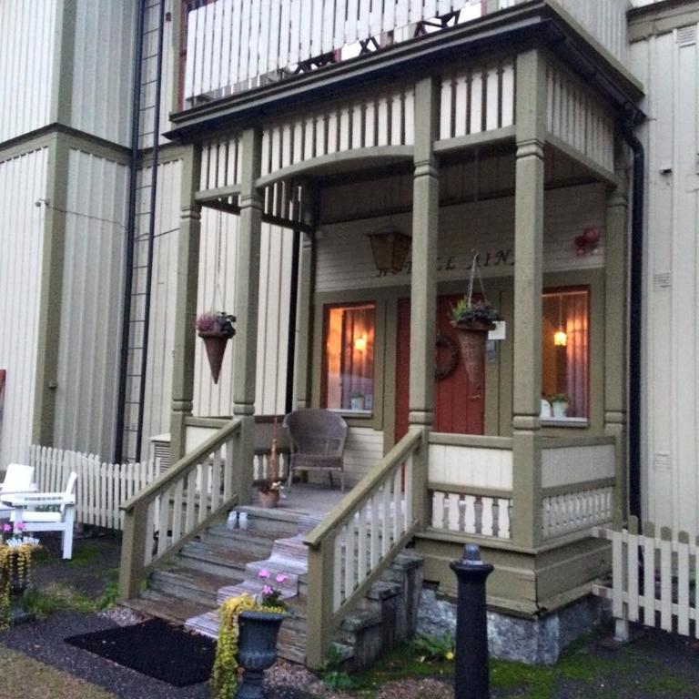 Hotell Aina Kvissleby Extérieur photo